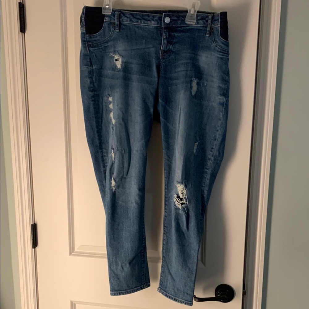 GAP Maternity Blue Distressed Ankle Jeans women’s
